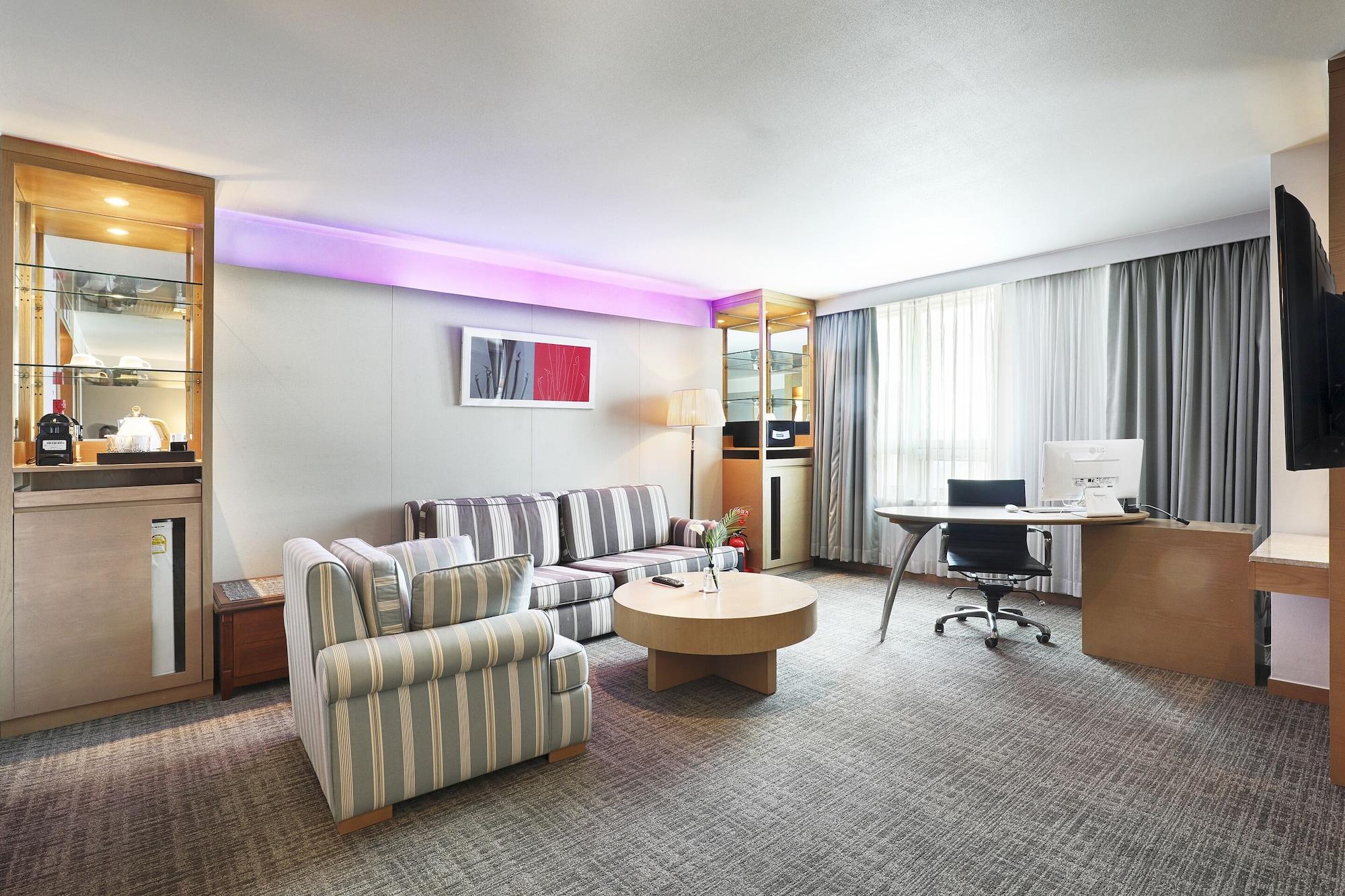Best Western Premier Incheon Airport Hotel Экстерьер фото