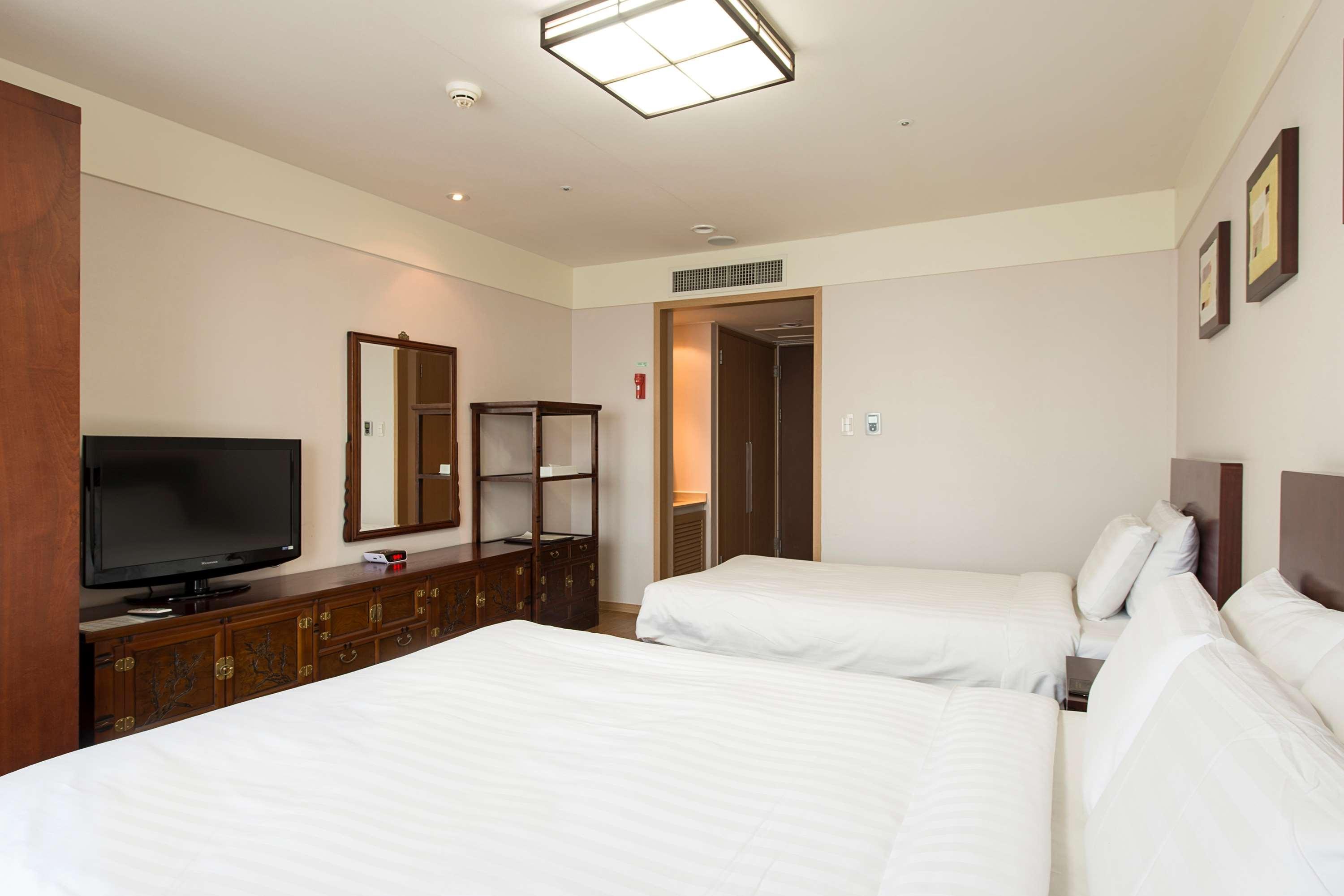 Best Western Premier Incheon Airport Hotel Экстерьер фото