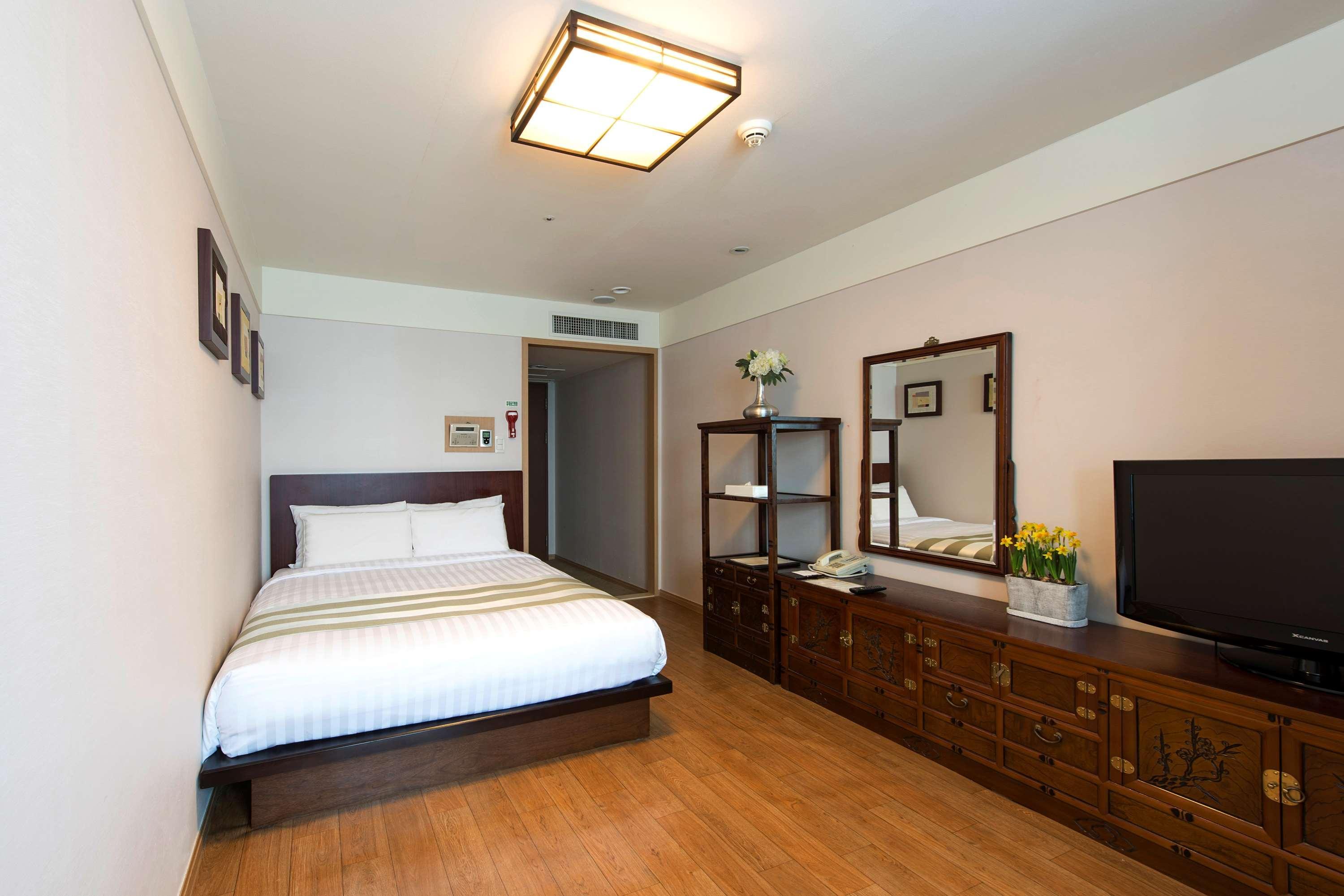 Best Western Premier Incheon Airport Hotel Экстерьер фото