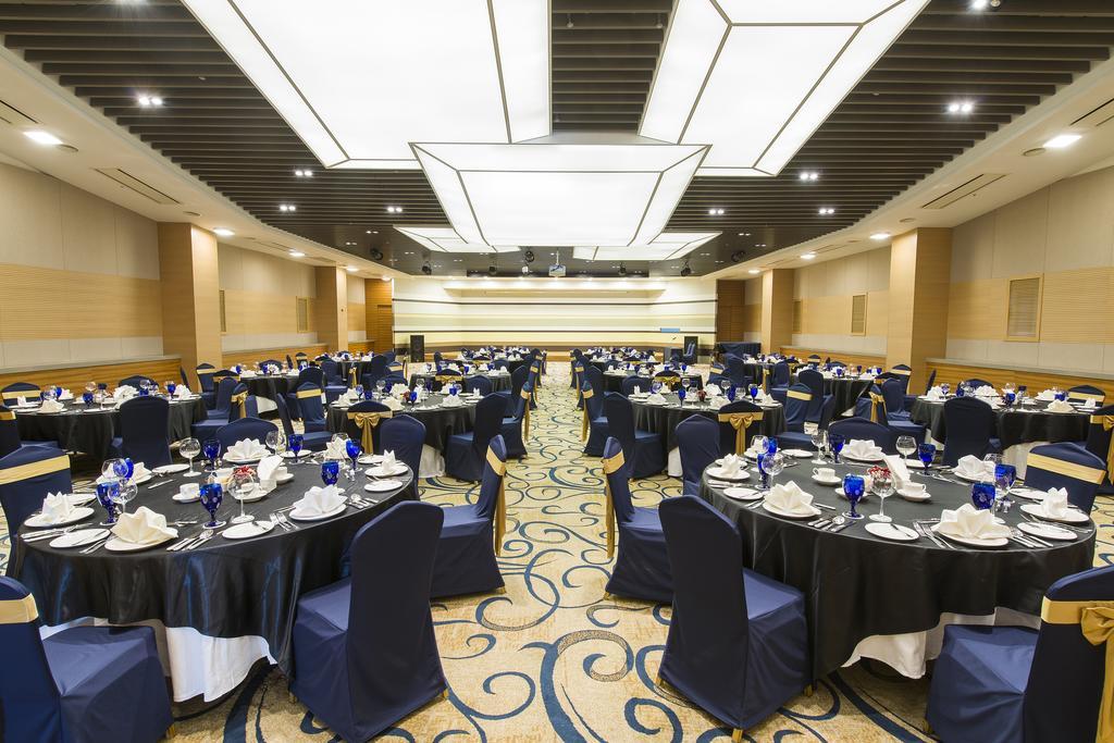 Best Western Premier Incheon Airport Hotel Экстерьер фото